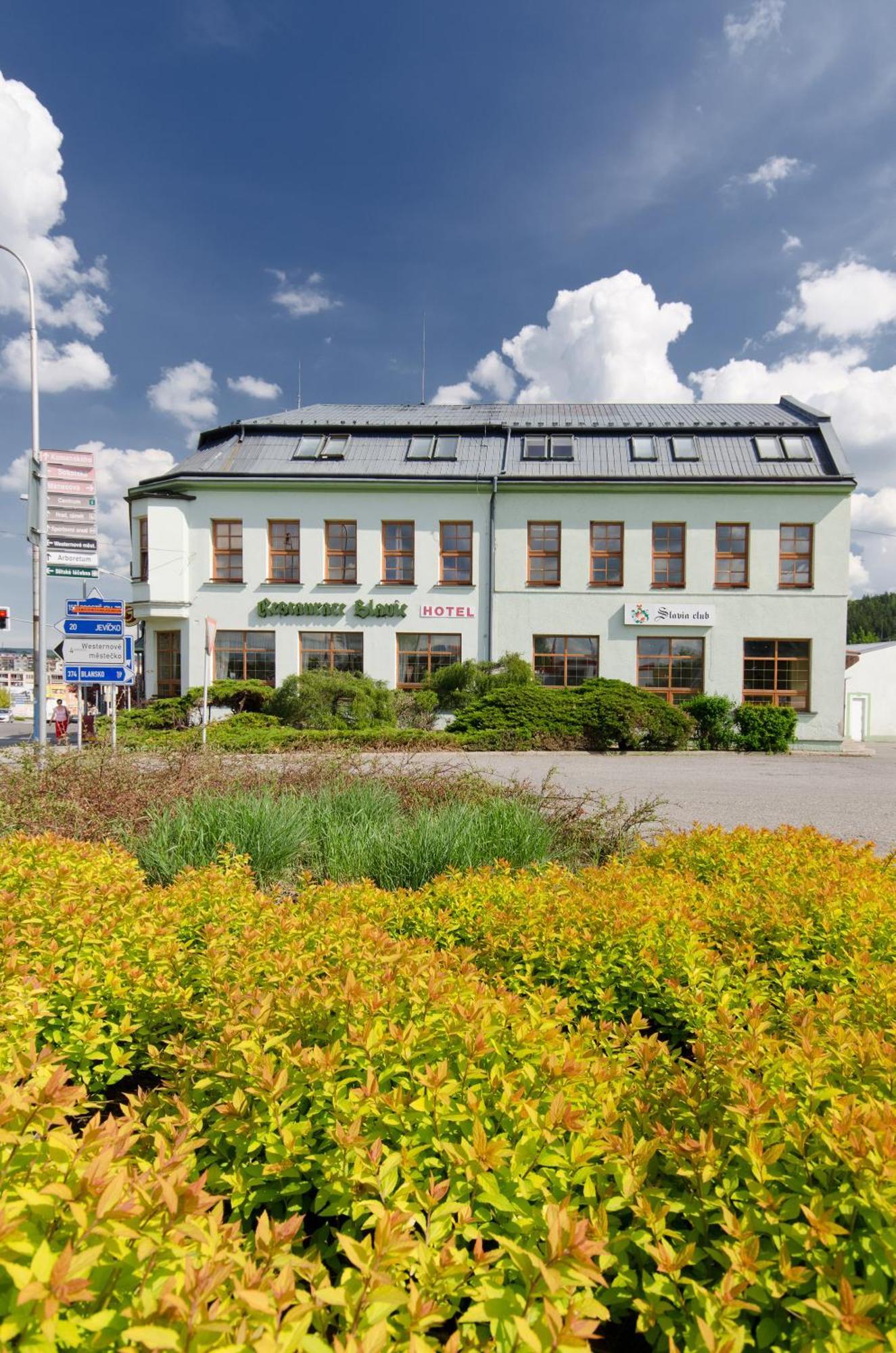 Hotel Slavia Boskovice Exterior photo