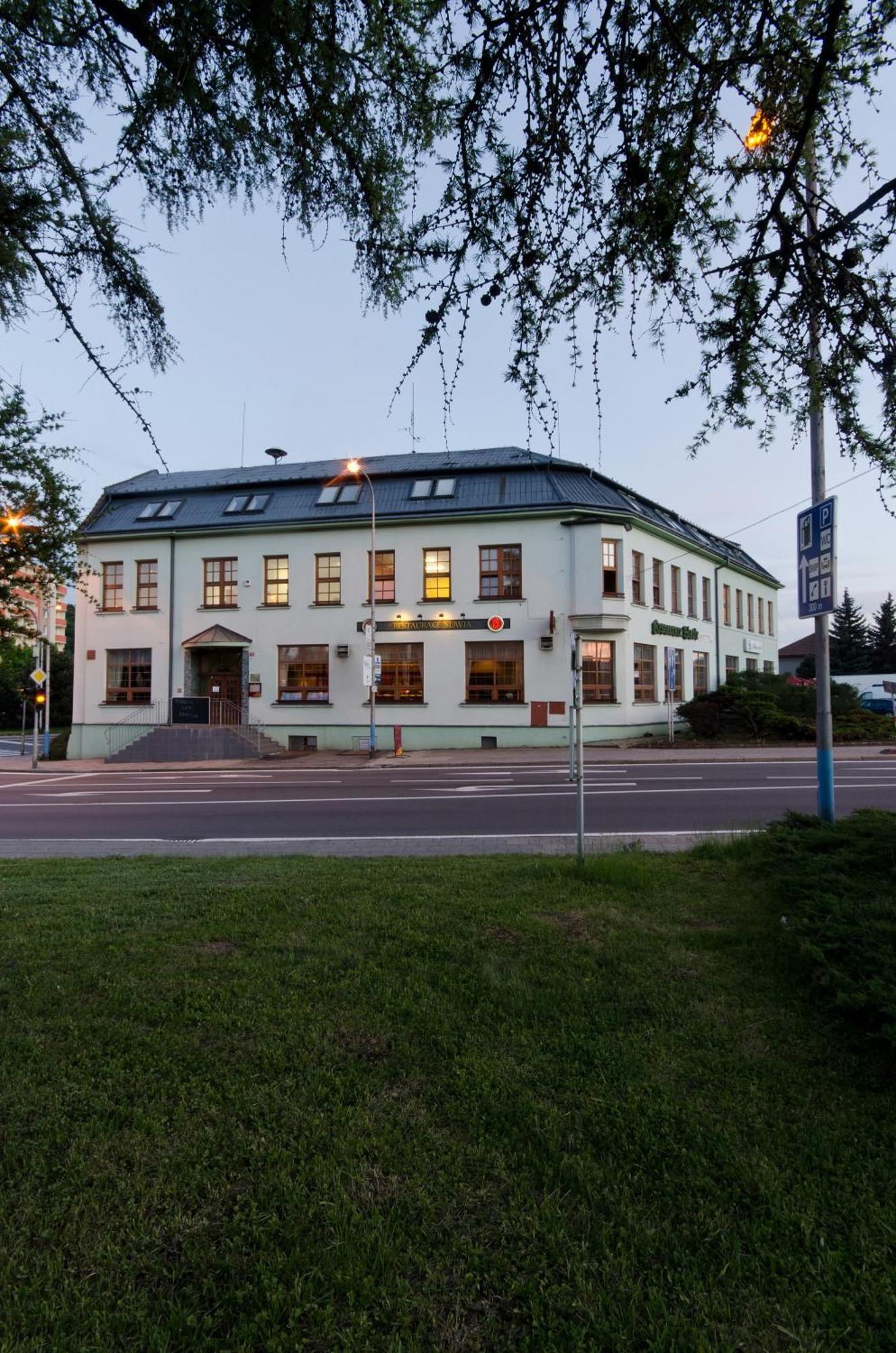 Hotel Slavia Boskovice Exterior photo